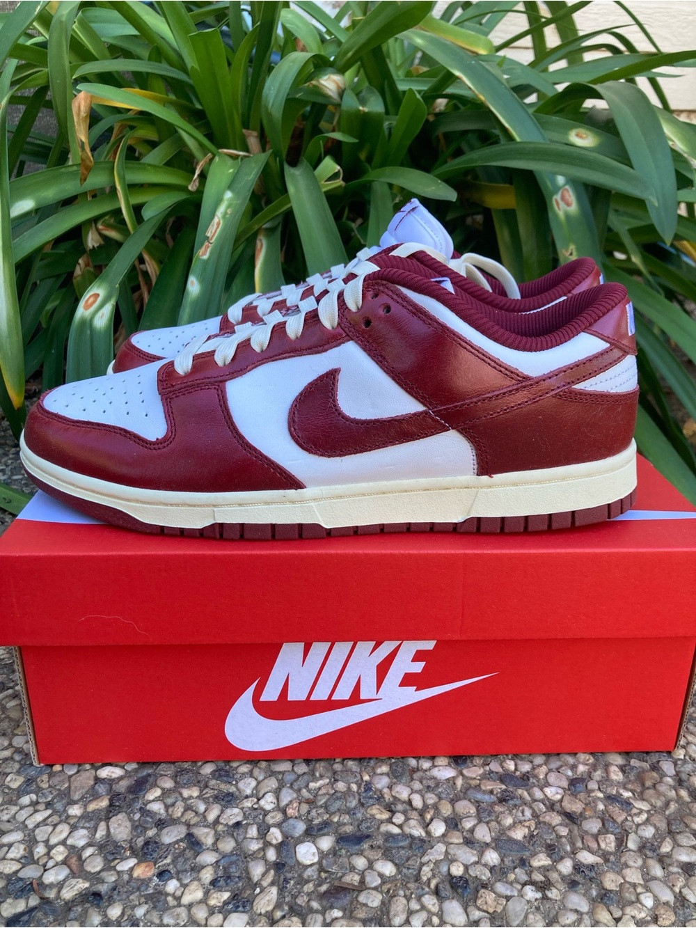 Nike Women Sneakers White and Burgundy